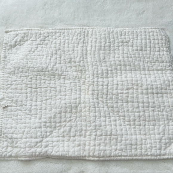 Pottery Barn Pick-Stitch Handcrafted Cotton/Linen Quilted Sham. Standard size. - Picture 2 of 9